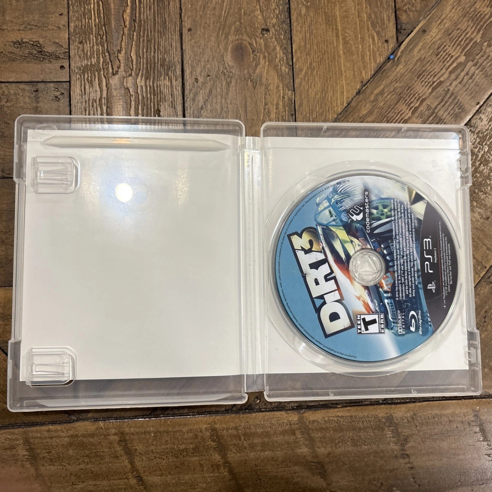 Inside of DiRT 3 PlayStation 3 case