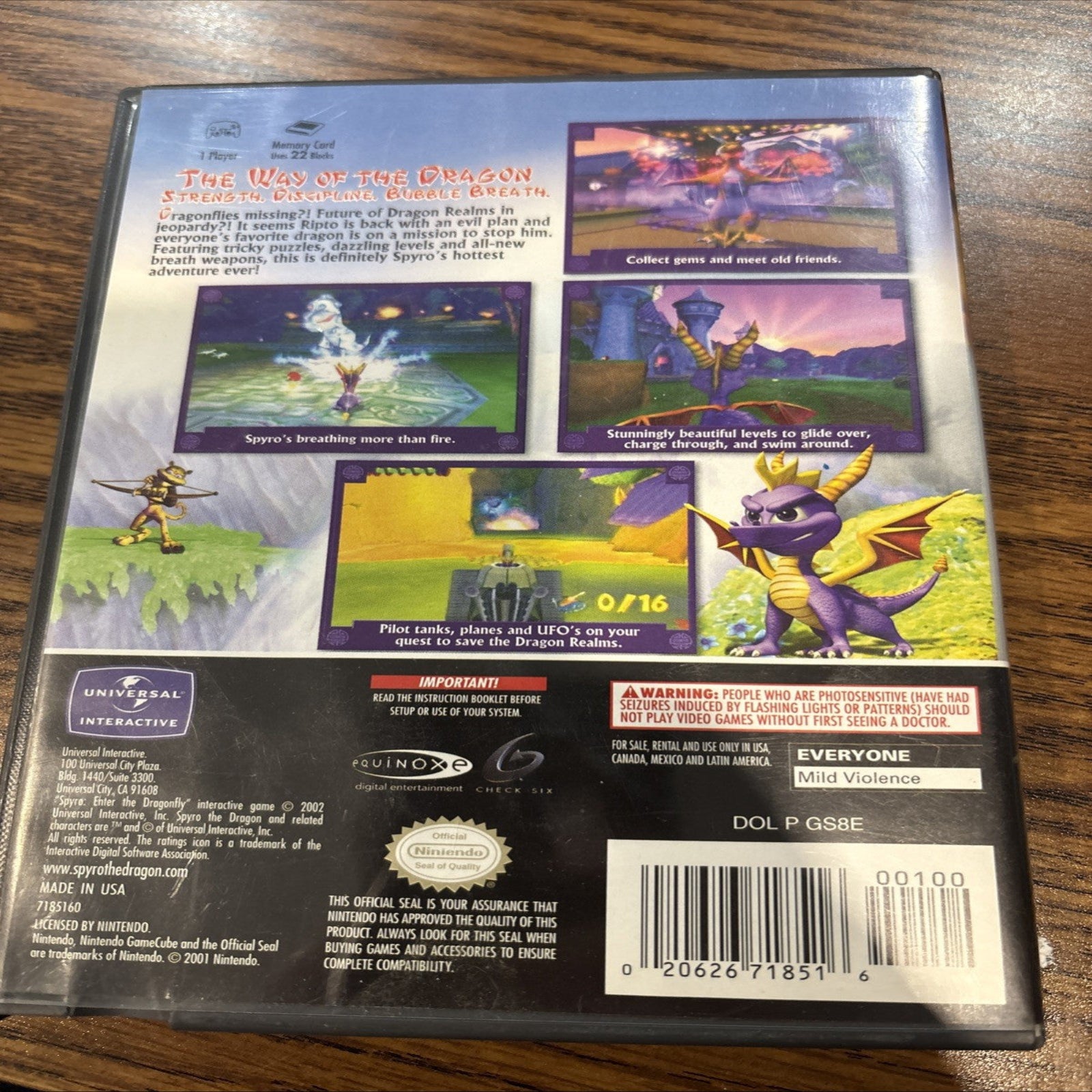 Back of Spyro Enter The Dragonfly GameCube case