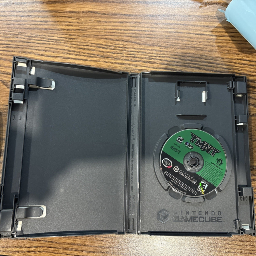 Inside of TMNT GameCube case