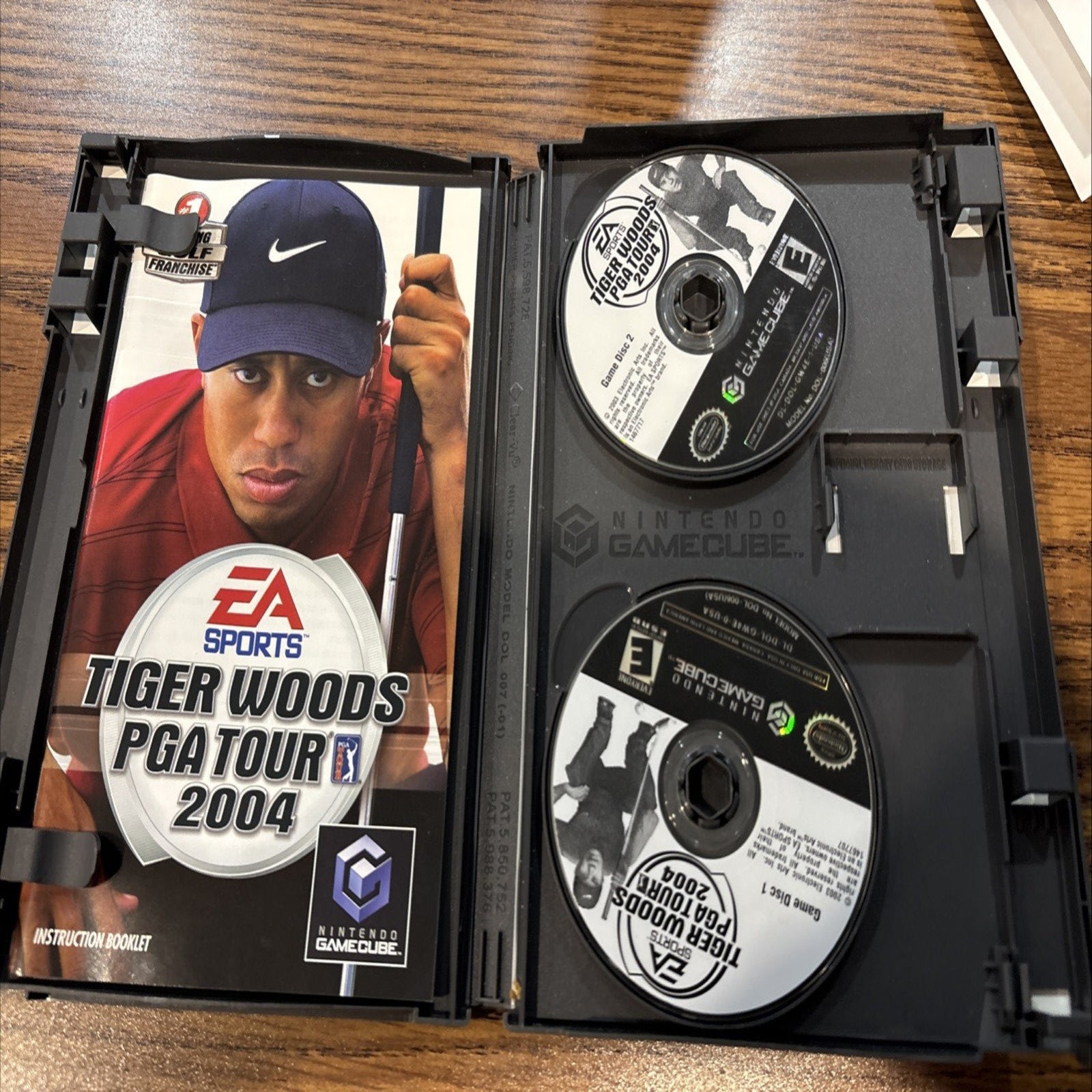 Inside of Tiger Woods PGA Tour 2004 GameCube case